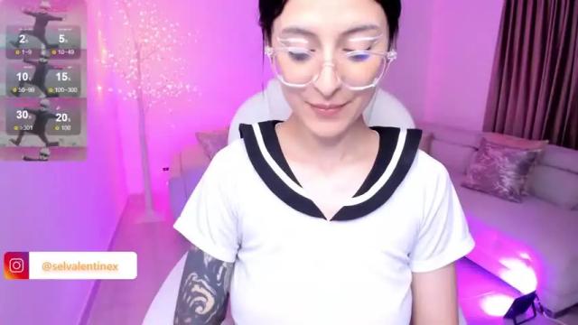 Image 7 of rachel_ink Stream on Chaturbate on 16 months ago
