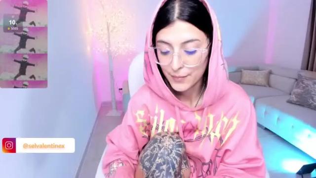 Image 4 of rachel_ink Stream on Chaturbate on 16 months ago