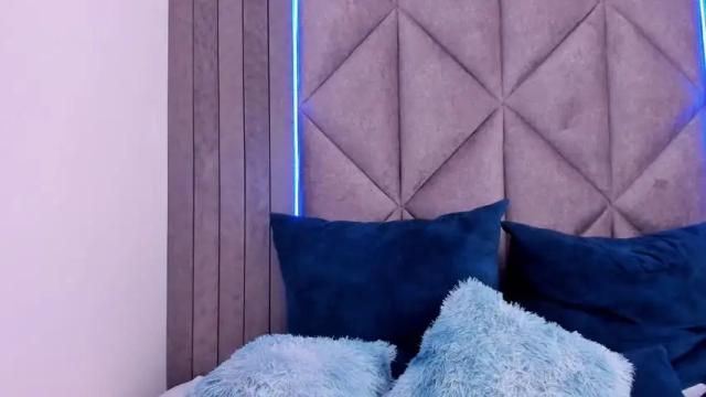 Image 6 of rachel_martinez Stream on Chaturbate on 12 months ago