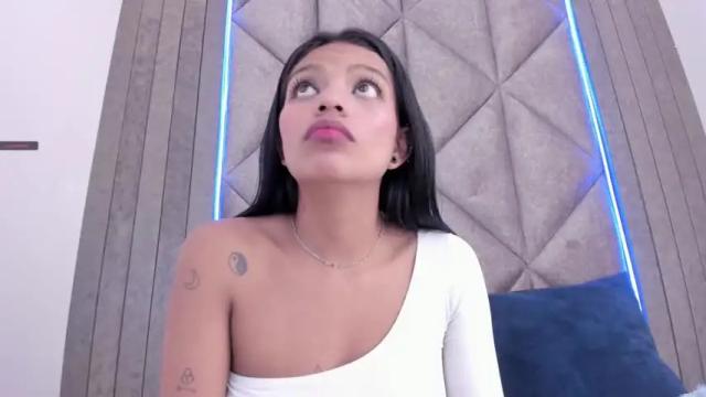 Image 7 of rachel_martinez Stream on Chaturbate on 12 months ago