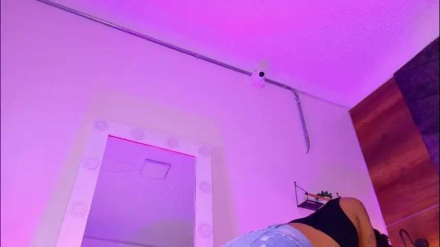Image 3 of rachel_martinez Stream on Chaturbate on 1 month ago