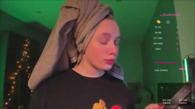 Image 3 of rachel_passion Stream on Chaturbate on 19 months ago