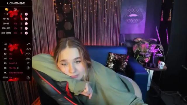 Image 11 of rachel_sweeet Stream on Chaturbate on 19 months ago