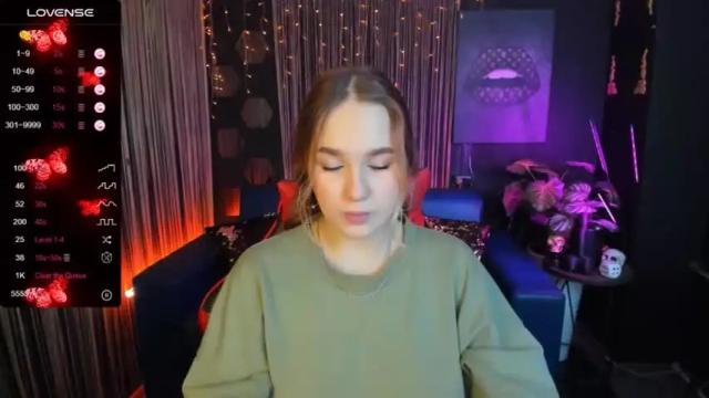 Image 3 of rachel_sweeet Stream on Chaturbate on 19 months ago