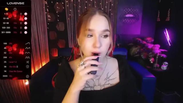 Image 11 of rachel_sweeet Stream on Chaturbate on 19 months ago