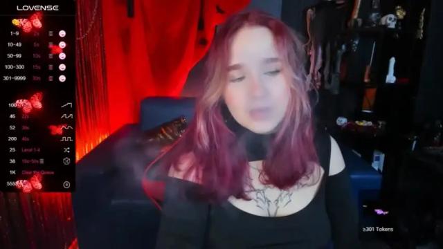 Image 3 of rachel_sweeet Stream on Chaturbate on 19 months ago