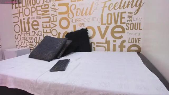 Image 7 of rachelcollins__ Stream on Chaturbate on 14 months ago