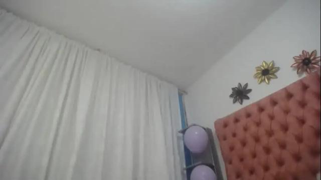 Image 6 of rachell__hot Stream on Chaturbate on 1 month ago