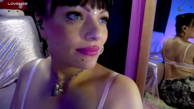 Image 6 of rachellkors_ Stream on Chaturbate on 14 months ago