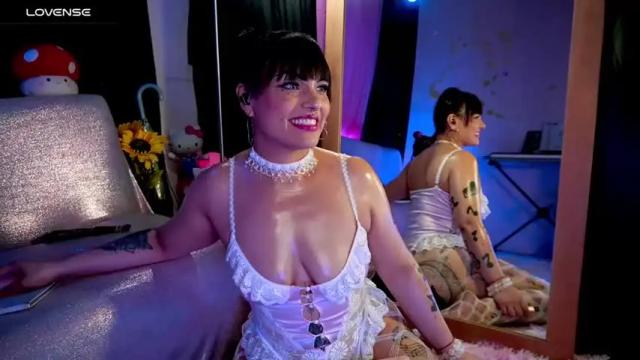 Image 2 of rachellkors_ Stream on Chaturbate on 13 months ago