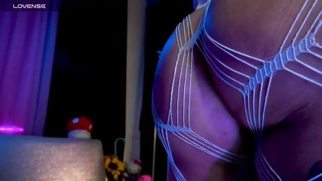 Image 7 of rachellkors_ Stream on Chaturbate on 13 months ago