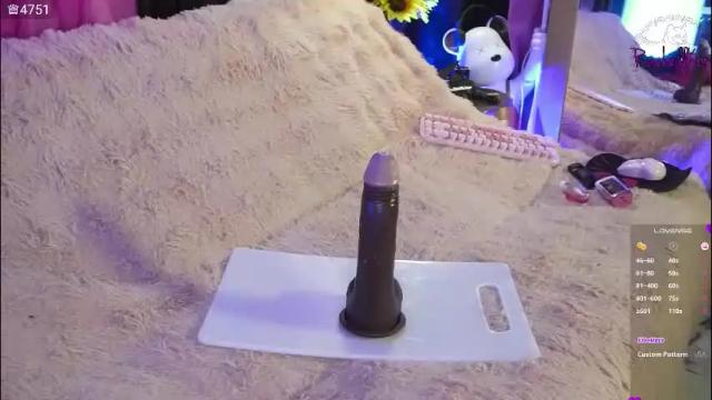 Image 3 of rachellkors_ Stream on Chaturbate on 1 month ago