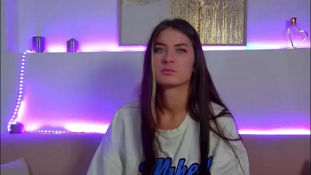 Image 3 of rachellsimpson Stream on Chaturbate on 2 months ago