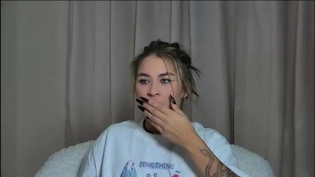Image 7 of rachellsimpson Stream on Chaturbate on 1 month ago