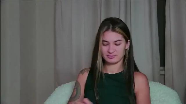 Image 4 of rachellsimpson Stream on Chaturbate on 28 days ago