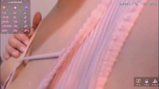 Image 12 of rachellward Stream on Chaturbate on 14 days ago