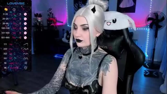 Image 4 of rachelqueen_ Stream on Chaturbate on 1 month ago