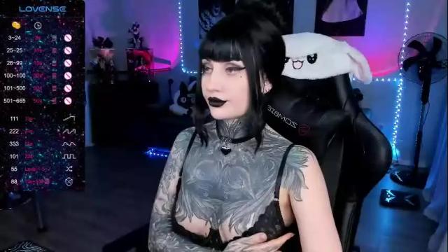 Image 4 of rachelqueen_ Stream on Chaturbate on 1 month ago