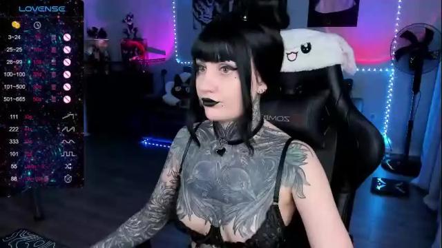 Image 2 of rachelqueen_ Stream on Chaturbate on 1 month ago