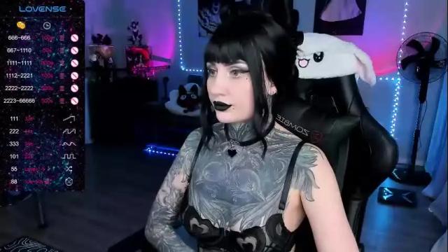 Image 4 of rachelqueen_ Stream on Chaturbate on 1 month ago