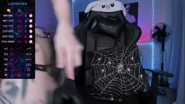 Image 6 of rachelqueen_ Stream on Chaturbate on 11 days ago