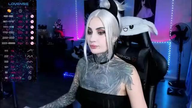 Image 4 of rachelqueen_ Stream on Chaturbate on 2 months ago