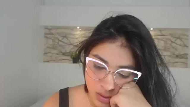 Image 12 of rachelwhest Stream on Chaturbate on 17 months ago