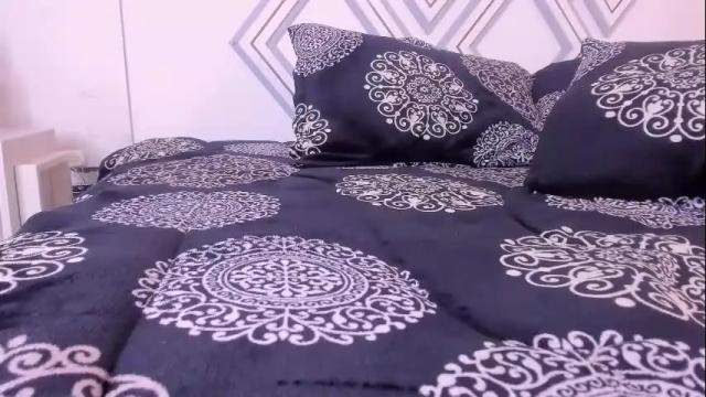 Image 11 of radiant_naomi Stream on Chaturbate on 25 days ago