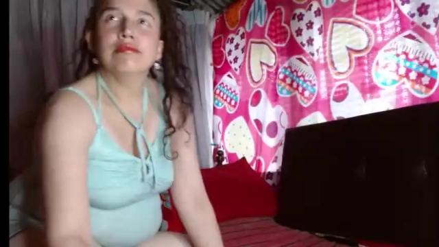 Image 3 of radiante_explandor Stream on Chaturbate on 14 months ago