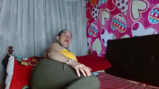 Image 7 of radiante_explandor Stream on Chaturbate on 13 months ago