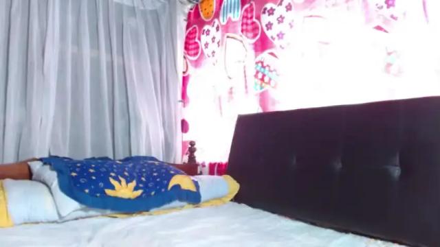 Image 3 of radiante_explandor Stream on Chaturbate on 13 months ago
