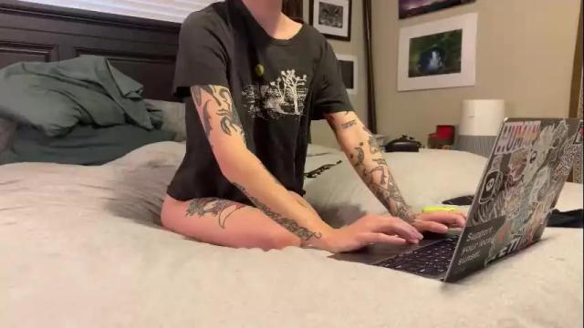 Image 4 of radientwonder Stream on Chaturbate on 1 month ago