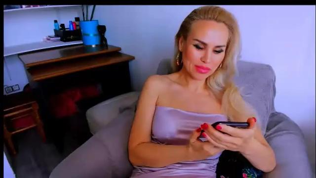 Image 11 of radmila_star Stream on Chaturbate on 27 days ago