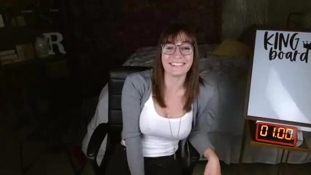 Image 2 of rae80085 Stream on Chaturbate on 15 months ago