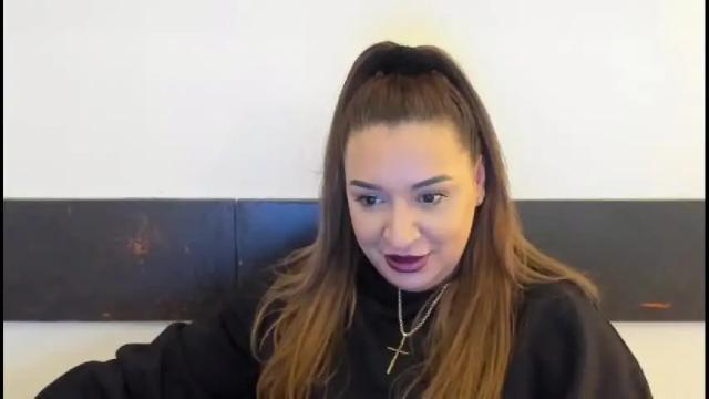 Image 12 of raelledarkstar Stream on Chaturbate on 13 months ago