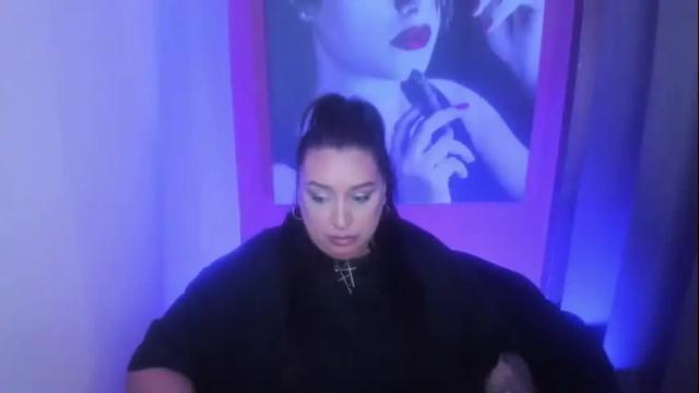 Image 4 of raelledarkstar Stream on Chaturbate on 28 days ago