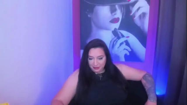 Image 11 of raelledarkstar Stream on Chaturbate on 26 days ago