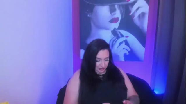Image 12 of raelledarkstar Stream on Chaturbate on 26 days ago