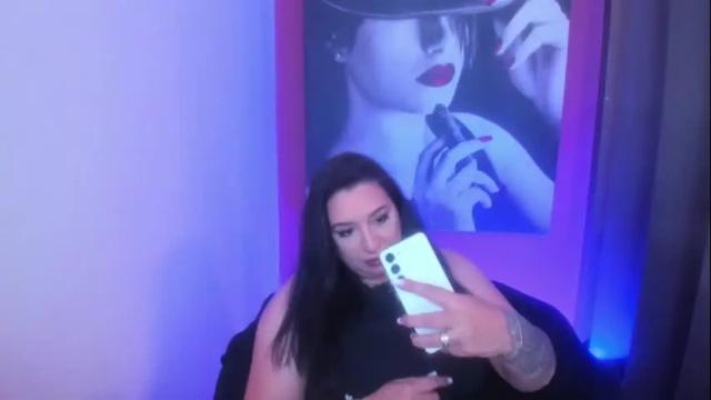 Image 4 of raelledarkstar Stream on Chaturbate on 26 days ago