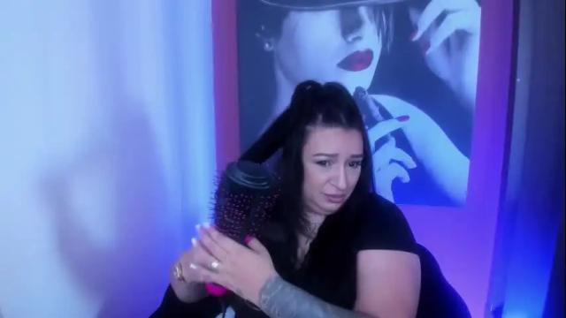 Image 2 of raelledarkstar Stream on Chaturbate on 25 days ago