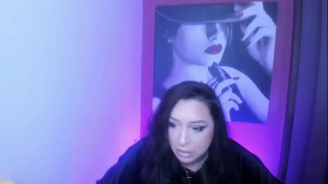 Image 4 of raelledarkstar Stream on Chaturbate on 14 days ago