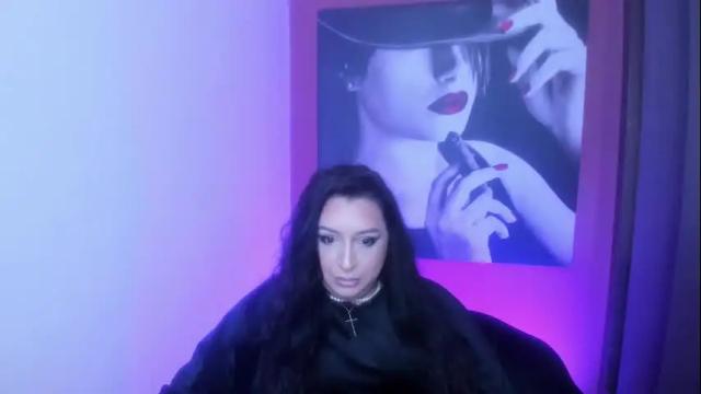 Image 7 of raelledarkstar Stream on Chaturbate on 14 days ago