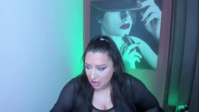Image 11 of raelledarkstar Stream on Chaturbate on 1 month ago