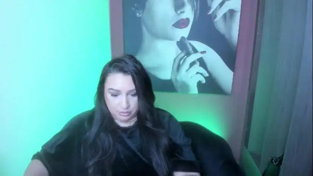 Image 11 of raelledarkstar Stream on Chaturbate on 9 days ago