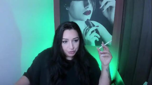 Image 12 of raelledarkstar Stream on Chaturbate on 7 days ago