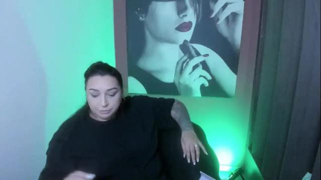 Image 8 of raelledarkstar Stream on Chaturbate on 7 days ago