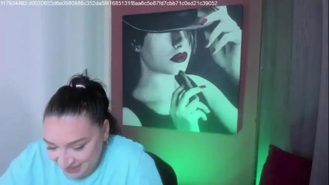 Image 11 of raelledarkstar Stream on Chaturbate on 27 days ago