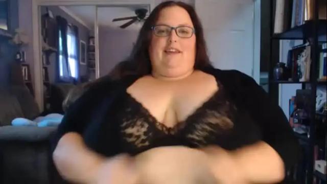 Image 2 of raeroughnbusty Stream on Chaturbate on 20 months ago