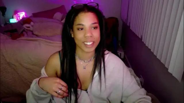 Image 2 of raewerks Stream on Chaturbate on 1 month ago