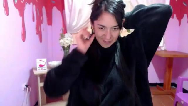 Image 3 of raffaella_gentle Stream on Chaturbate on 26 months ago